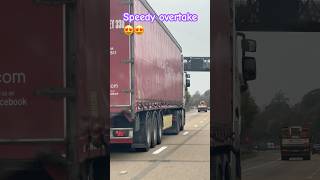 Quick Overtake on M25 Near Guildford UK [upl. by Fitalludba]