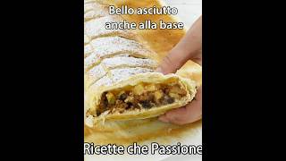 Strudel di mele con pasta sfoglia ricetta veloce con mele e noci  Ricette che Passione [upl. by Atnauqal]