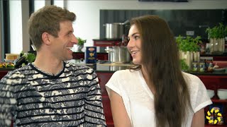 Lisa und Thomas Müller im LiebesInterview [upl. by Sidalg]