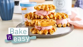 Ijswafels Recept  Bake it easy [upl. by Nwhas252]