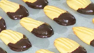 Biscuits Chocolat à la FOURCHETTE super FACILE Super EASY FORK Chocolate cookies بسكويت الشوكولاتة [upl. by Eniamor]