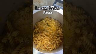 Cooker Pasta cookerpasta pasta pastarecipe instantpasta foodshorts viralrecipe viralvideo [upl. by Cleve]