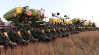 160ft of John Deere Corn Planters [upl. by Ahsyak]