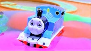 トミカのきかんしゃトーマスがスライムでつぎつぎと変身しちゃう RiChannel [upl. by Lienhard538]