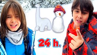 Dani y Evan 24 horas en la NIEVE [upl. by Atnauqahs]