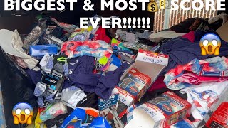 DUMPSTER DIVIN THIS STORE THREW OUT 1000S OF 💰💰WORTH OF BRAND NEW CLOTHING 😱 🙌🏻 [upl. by Kask582]