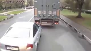 Deswegen solltest du einem LKW Fahrer nie den Mittelfinger zeigen [upl. by Sunny]