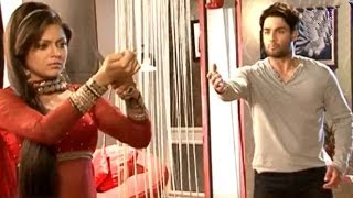 RK Madhubala Scene Madhubala SLITS her WRIST  Behind the Scenes [upl. by Loraine700]