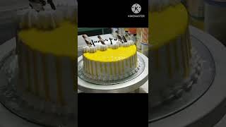 How to decorate cake with chocolate homemadcake shortsfeed happybirthday shortvideo viralvideo [upl. by Pavla]