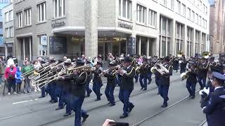 Prinsjesdag 2023 Nederland Politie Orkest marcheert terug naar bussen [upl. by Itsym561]