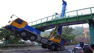 25 Worlds Dangerous Biggest Truck amp Crane Operation Fails  Heavy Equipment Collapse Compilation [upl. by Caril860]