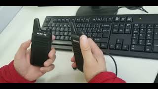 Cómo programar el radio walkie talkie Retevis RT22？ [upl. by Norma]