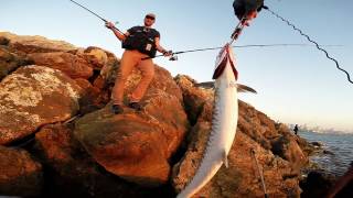 Shore Jigging Spanish Mackerel  CampR  Erez Cohen Spining fishing  דייג פלמידה [upl. by Oilicec881]