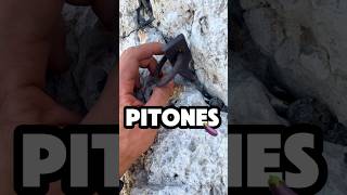 Como funcionan los pitones en la escalada 🧗‍♀️ [upl. by Luapsemaj]