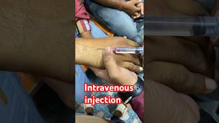 Intravenous injection lagana sikhe injection trending shorts youtubeshorts intravenousinjection [upl. by Dnalerb374]