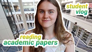 How to Read Academic Texts  LSE Student Vlog [upl. by Petuu801]