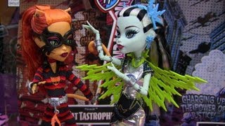 Monster High Cat Tastrophe and Voltageous Power Ghouls Review Video  D [upl. by Aneela187]