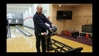 How to properly squeeze andor release a bowling ball [upl. by Alamac]