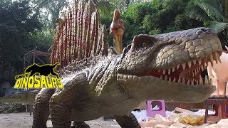 Animatronic Dinosaur Dimetrodon [upl. by Gaylor]