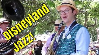 ZipaDeeDooDah by Disneyland band Jambalaya Jazz [upl. by Yot730]