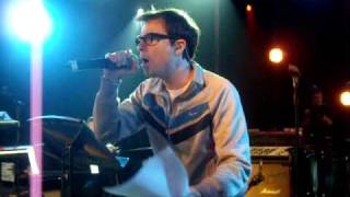 Rivers Cuomo Weezer  quotViva La Vidaquot COLDPLAY COVER NYC Secret Show 10282009 [upl. by Konopka322]