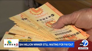 OC man says he won 44M Powerball jackpot but hasnt received money [upl. by Aicsile836]