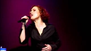 Alison Moyet New York City 2013  quotAll Cried Outquot [upl. by Safoelc]