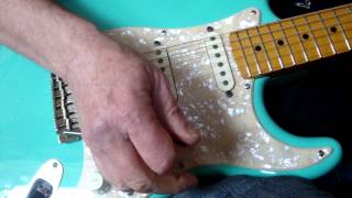 Seymour Duncan Antiquity ll Surf 60s Strat Pickups [upl. by Nocaj]