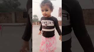 Chhoti si pyari si aayi koi cutebaby hindisongs beutifull girl shortsvideo [upl. by Menard401]