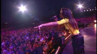 Shania Twain  KaChing Up Live in Chicago 6 of 22flv [upl. by Oisangi]