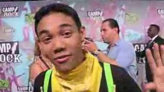 Roshon Fegan from CAMP ROCK Raps on the White Carpet [upl. by Adnovahs]