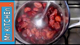 HOW TO STEW STRAWBERRIES [upl. by Gotthard]