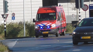 Versneller Duikteam Brandweer Dordrecht met spoed naar een melding voertuig te water [upl. by Normak]