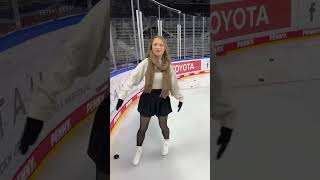 In der GRÖSSTEN ARENA 🇩🇪 Eislaufen😳⛸️ lisaküppers eislaufen köln [upl. by Nnelg]