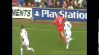 Roy Keane great tackle on Gerrard [upl. by Atoiyanap]