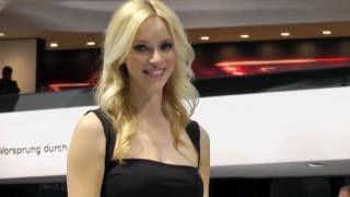 Wenn Hostessen das Lächeln gefriert  Detroit Motor Show [upl. by Acemat980]