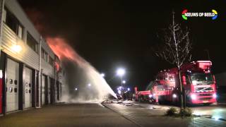 Zeer grote brand in bedrijfsverzamelgebouw Lorentzstraat Bleiswijk [upl. by Essirehs]