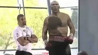 David Haye destroys Nikolai Valuevs head in a Press Conference [upl. by Notyal]