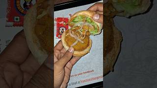 Burger Vs Burger ⁉️🤔 burger streetfood foodvlog shorts foodies [upl. by Ennairrac]