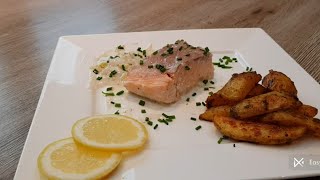 Zalm in de roomsaus met aardappelen وجبة سريعة بالسلمون والبطاطس [upl. by Soisatsana]