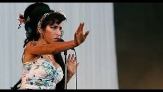 Amy Winehouse  Oxegen 2008 [upl. by Winshell]