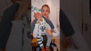 How To Back Carry With an Ergobaby Omni Breeze Baby Carrier hip scoot method 30 second tutorial [upl. by Neenaj626]