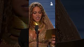 beyonce Wins Best Urban Contemporary Album For Lemonade In 2017  grammyrewind [upl. by Bibbye132]