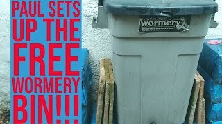 How To Set Up a Wormery Bin [upl. by Crystie484]