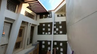 Construyó su propia sala de cine 🍿📺en la azotea del edificio 🏢 un baño y una terraza con Drywall [upl. by Ahseiyt217]