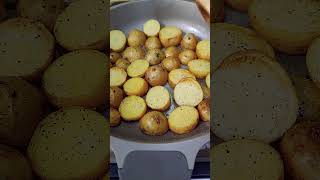 Quick and delicious recipe for fried potatoes in the pan [upl. by Flodur]