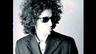 Andrés Calamaro  Un Vestido y Un Amor [upl. by Sneed]