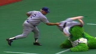 LADPHI Lasorda has enough with the Philly Phanatic [upl. by Angus]