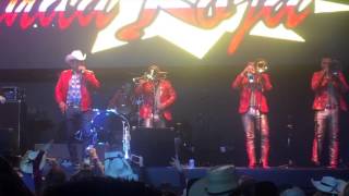 Banda Roja en el Coliseo  Austin TX [upl. by Ahsas560]