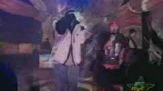 Everlast ft Limp Bizkit  Jump Around LiveMTV New Year 1999 [upl. by Arahk900]